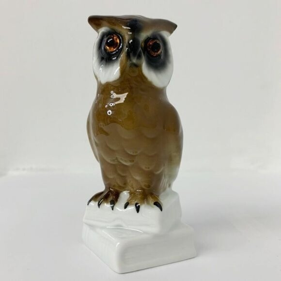 E&R Golden Crown Owl with Orange Eyes on books - Western Germany - Picture 1 of 13